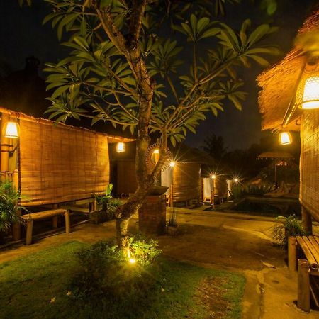 Salty Shakas Bamboo Stay Canggu Exterior photo